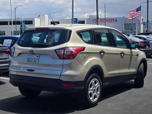 Used 2017 Ford Escape S FWD image 4