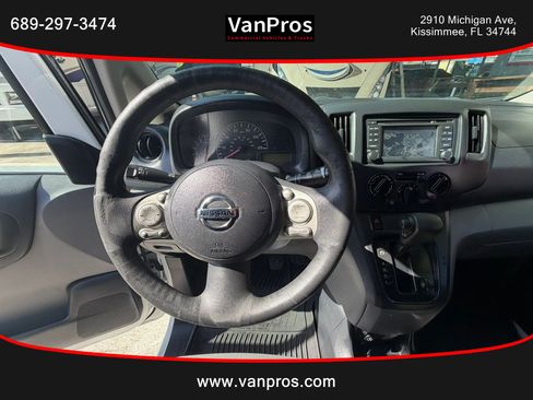Used 2014 Nissan NV200 SV w/ Technology Package FWD image 10