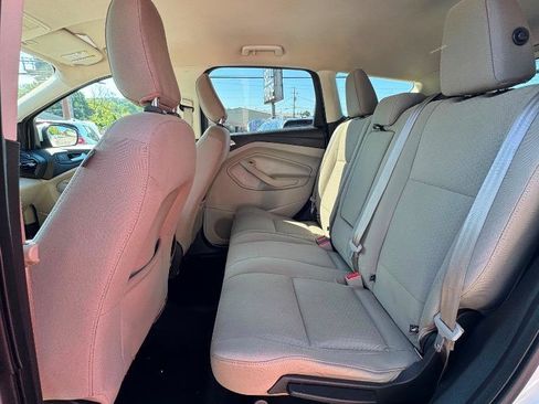 Used 2018 Ford Escape SE w/ SE Sync 3 Package FWD image 21