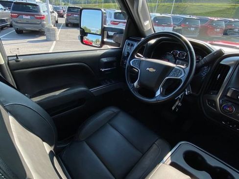 Used 2019 Chevrolet Silverado 2500 LTZ w/ Duramax Plus Package AWD/4WD image 25