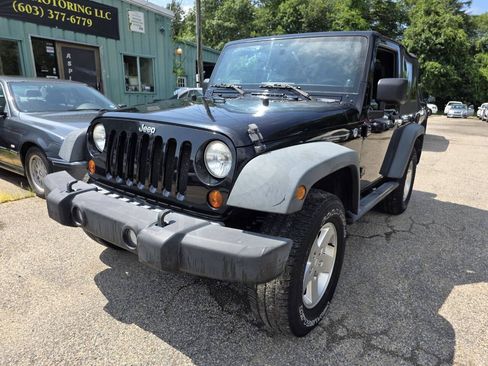 Used 2011 Jeep Wrangler Sport AWD/4WD image 4