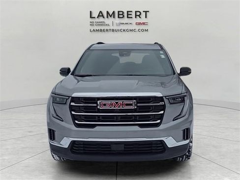 Used 2025 GMC Acadia Elevation image 8