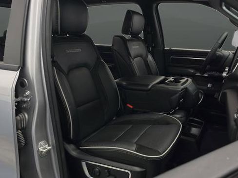 Used 2025 RAM 1500 Laramie image 22