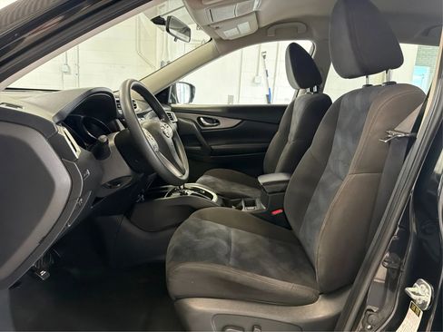 Used 2016 Nissan Rogue SV w/ SV Premium Package image 9