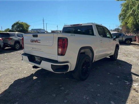 New 2026 GMC Sierra 1500 Elevation image 8