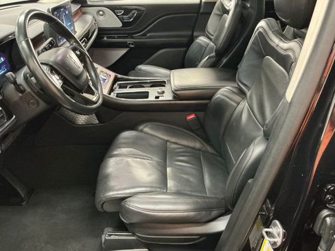 Used 2023 Lincoln Aviator Grand Touring w/ Equipment Group 301A AWD/4WD image 12