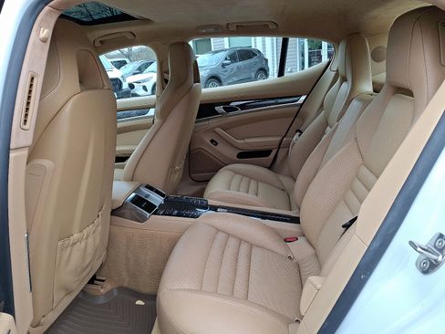 Used 2015 Porsche Panamera GTS image 11