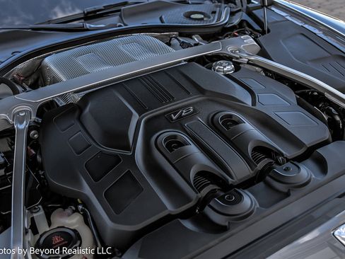 New 2025 Bentley Flying Spur Plug-In Hybrid image 16