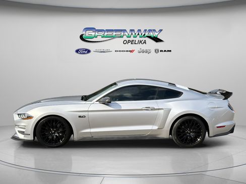 Used 2018 Ford Mustang GT image 6