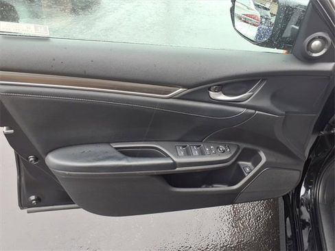 Used 2020 Honda Civic Touring image 7