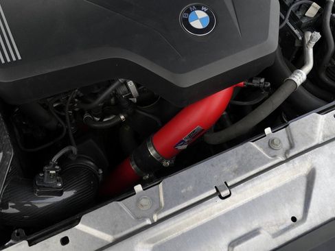 Used 2022 BMW 330i xDrive Sedan w/ M Sport Package image 40