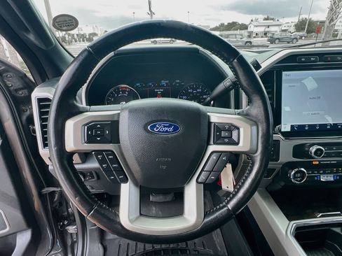 Used 2022 Ford F250 Lariat w/ Lariat Value Package AWD/4WD image 17