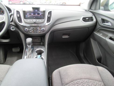 Used 2023 Chevrolet Equinox LT FWD image 15