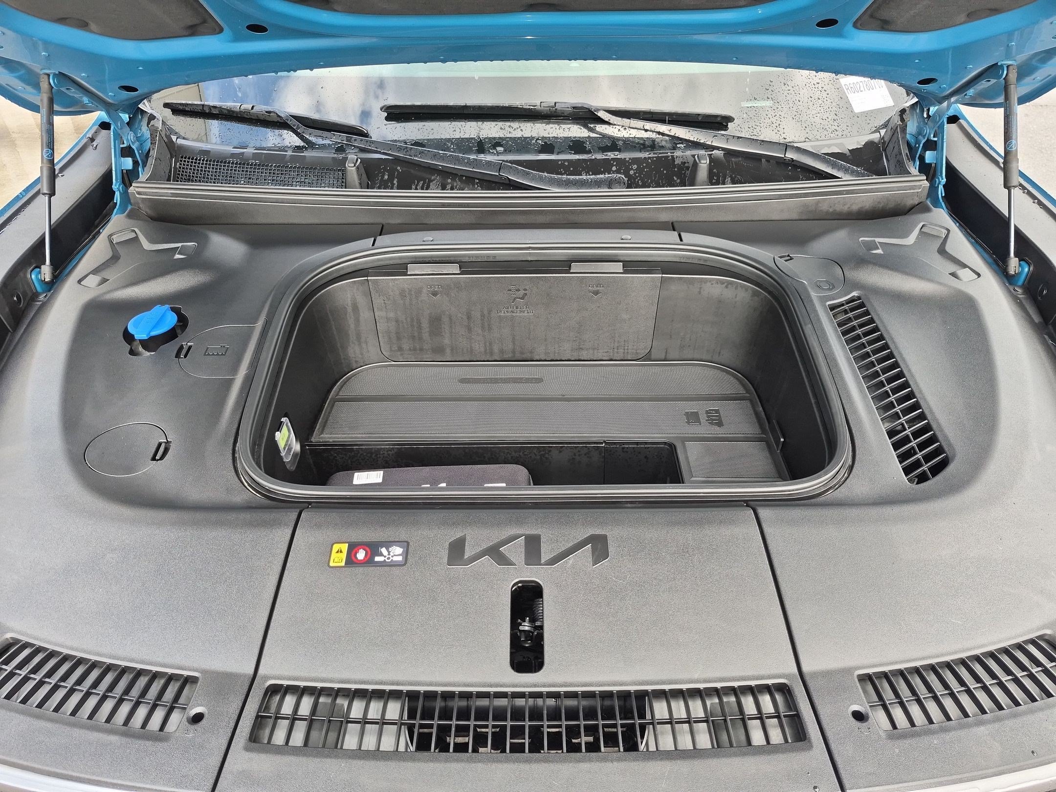 Used 2024 Kia EV9 Land w/ Towing Package AWD/4WD image 37