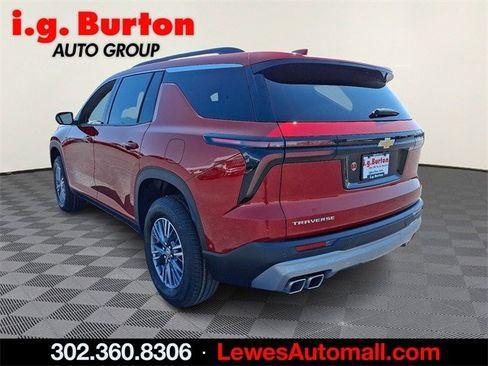 New 2025 Chevrolet Traverse LT w/ Enhanced Driving Package image 3