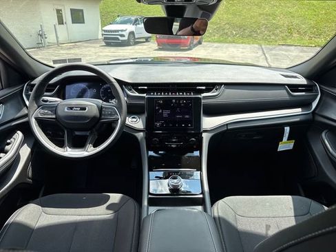 New 2025 Jeep Grand Cherokee L Laredo w/ Luxury Tech Group I image 13