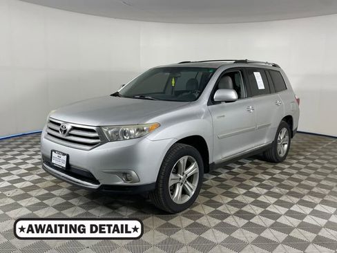 Used 2012 Toyota Highlander Limited w/ Tow Pkg AWD/4WD image 1