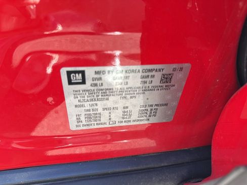 Used 2020 Chevrolet Trax LT w/ LT Convenience Package image 34