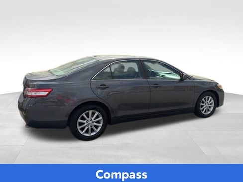 Used 2011 Toyota Camry XLE w/ XLE Extra-Value Pkg #2 FWD image 24