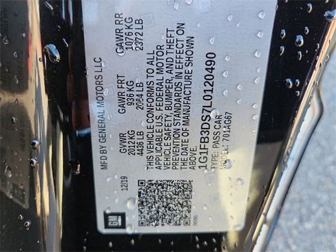 Certified 2020 Chevrolet Camaro LT w/ RS Package image 31