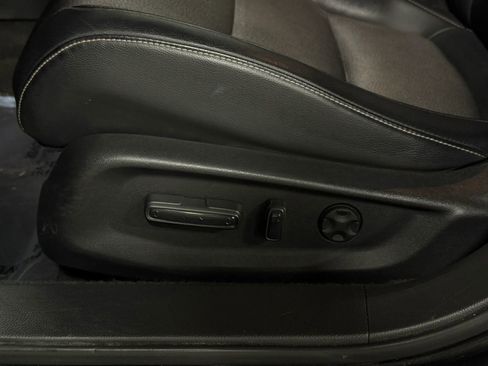 Used 2018 Honda Accord Sport image 13