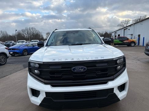 New 2025 Ford Expedition Active AWD/4WD image 14