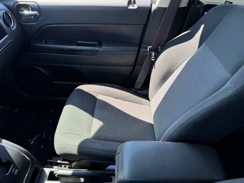 Used 2016 Jeep Patriot Sport w/ Power Value Group AWD/4WD image 19