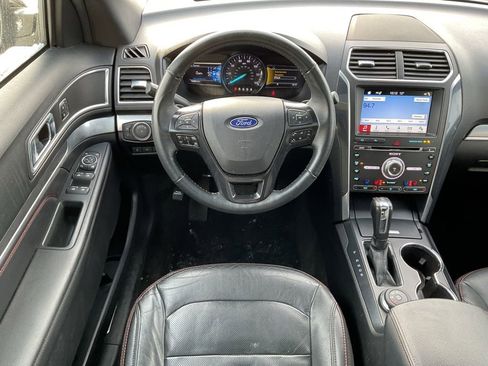 Used 2018 Ford Explorer Sport w/ Equipment Group 401A AWD/4WD image 16