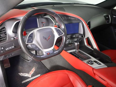 Used 2018 Chevrolet Corvette Stingray Coupe RWD image 27