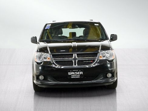 Used 2020 Dodge Grand Caravan SXT w/ Driver Convenience Group FWD image 8