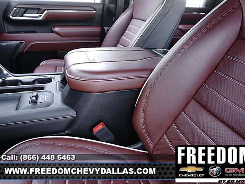 Used 2024 GMC Sierra 2500 Denali Ultimate w/ Max Trailering Package image 30