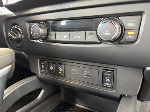 Used 2026 Nissan Frontier SV w/ All-Weather Content Package image 27