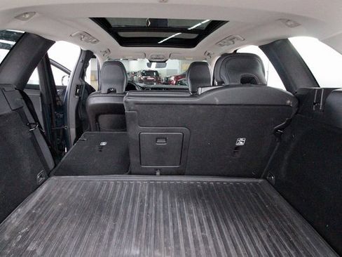 Certified 2023 Volvo XC60 B5 Plus w/ Protection Package Premier image 28