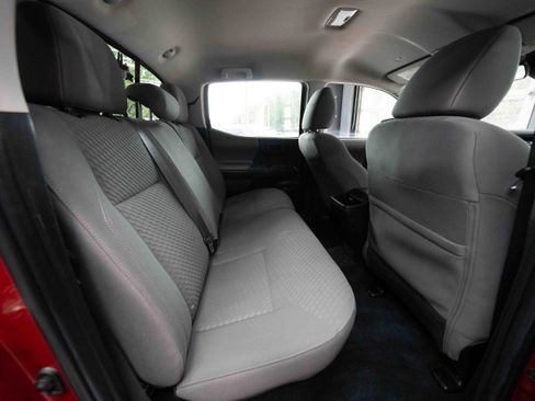 Used 2022 Toyota Tacoma SR AWD/4WD image 24