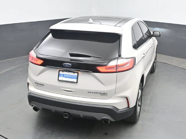 Used 2019 Ford Edge Titanium w/ Equipment Group 301A AWD/4WD image 39