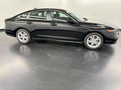New 2026 Honda Accord LX image 8