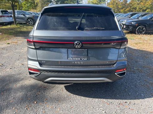 New 2025 Volkswagen Taos SE image 6