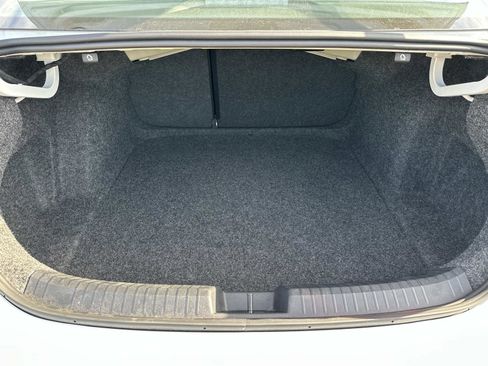 Used 2025 Volkswagen Jetta Sport image 10