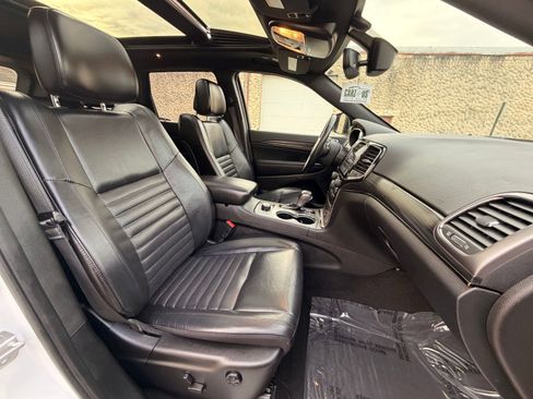 Used 2021 Jeep Grand Cherokee Limited X image 32