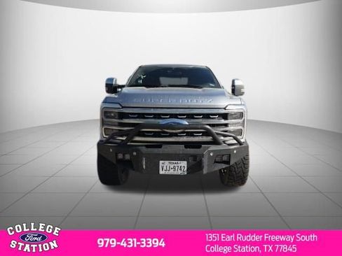 Used 2024 Ford F350 Platinum w/ FX4 Off-Road Package image 2