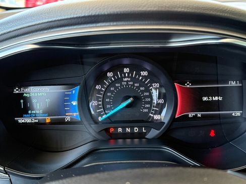 Used 2020 Ford Fusion SE image 31