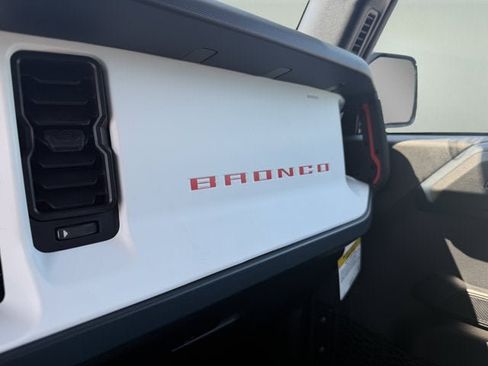 New 2026 Ford Bronco Heritage Edition AWD/4WD image 17