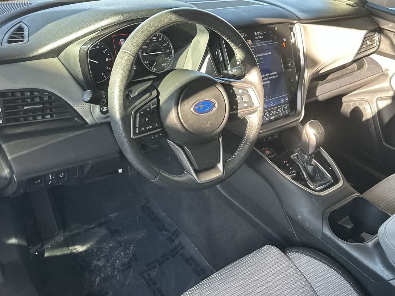 Used 2025 Subaru Outback Premium AWD/4WD image 12