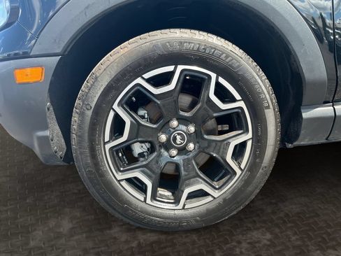 Used 2025 Ford Bronco Sport Outer Banks w/ Outer Banks Tech Package+ AWD/4WD image 9