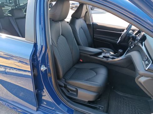 Used 2023 Toyota Camry SE image 17