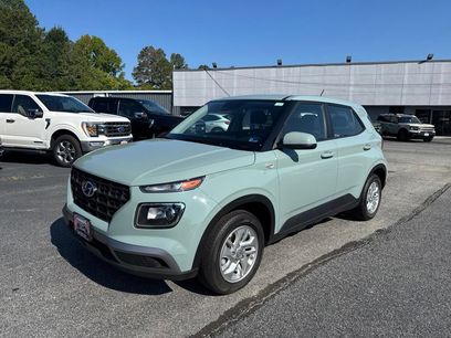 Used 2025 Hyundai Venue SE