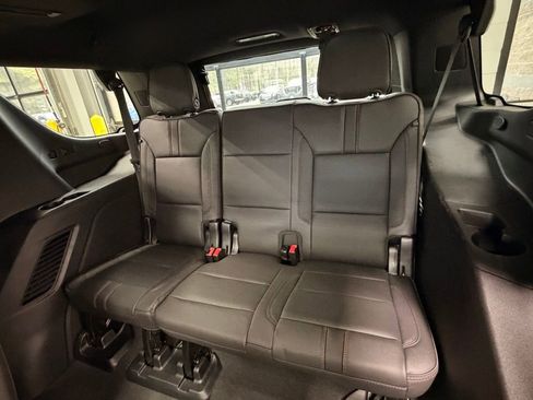 Used 2023 Chevrolet Tahoe RST w/ Luxury Package AWD/4WD image 19