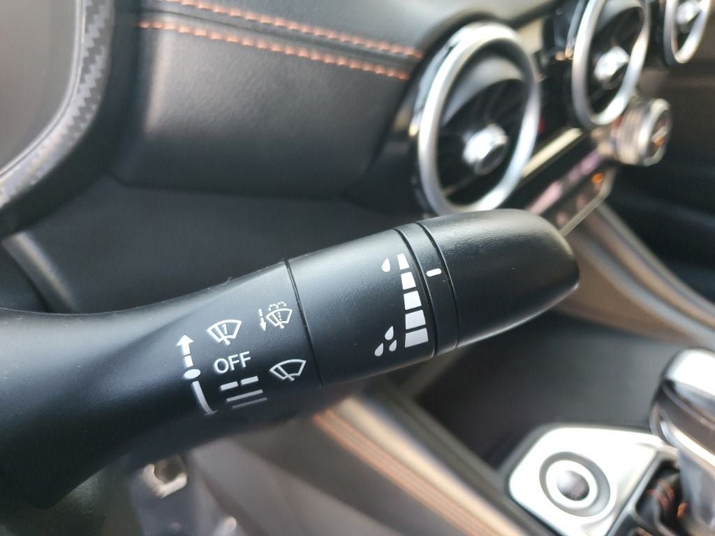 Used 2020 Nissan Sentra SR w/ Electronics Package FWD image 23