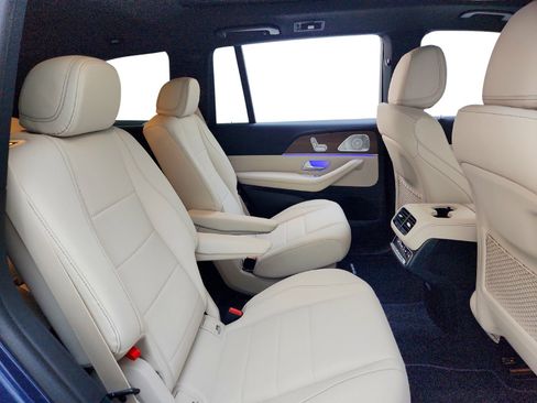 New 2026 Mercedes-Benz GLS 450 4MATIC image 21