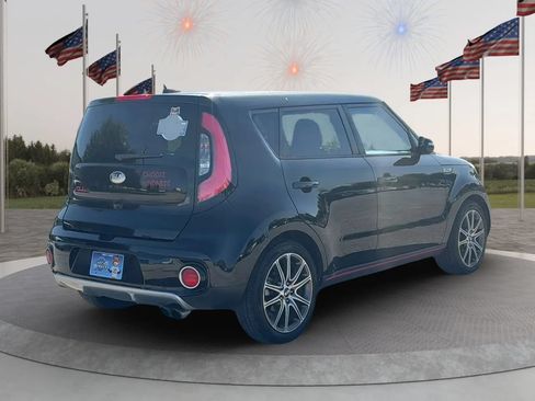 Used 2018 Kia Soul ! w/ Tech Package FWD image 8